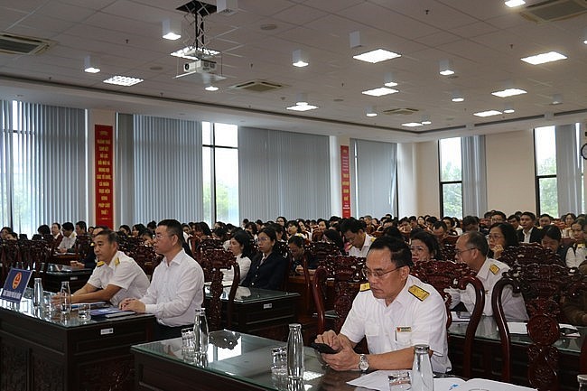 Thuế TP. Đà Nẵng tổ chức bồi dưỡng kỹ năng giao tiếp, ứng xử trong thi hành công vụ Thuế TP. Đà Nẵng tổ chức bồi dưỡng kỹ năng giao tiếp, ứng xử trong thi hành công vụ