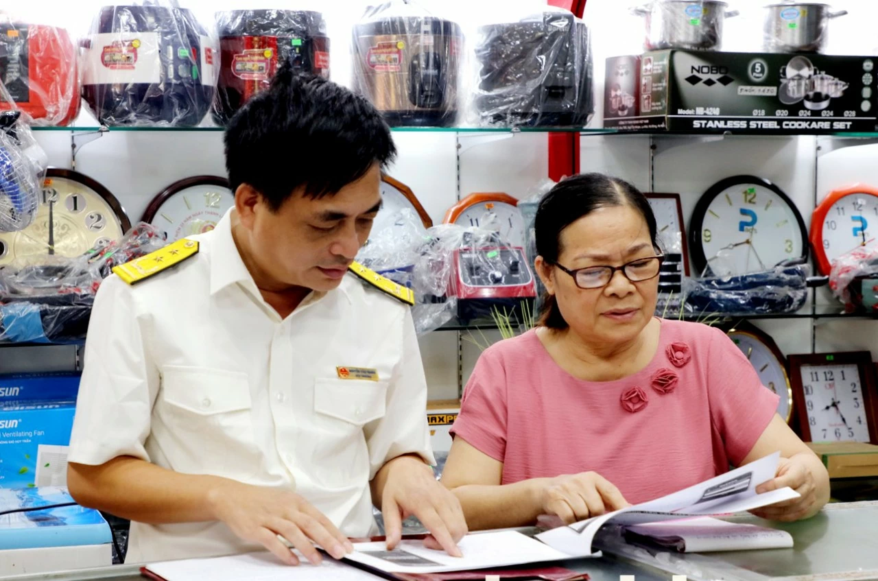Nghị định 310/NĐ-CP: Thay đổi quan trọng trong xử phạt về thuế và hóa đơn Nghị định 310/NĐ-CP: Thay đổi quan trọng trong xử phạt về thuế và hóa đơn