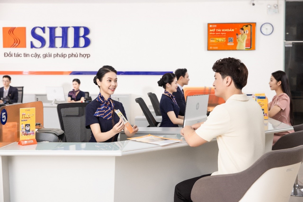 Lần thứ 5, SHB được vinh danh trong TOP 10 doanh nghiệp có báo cáo thường niên tốt nhất Lần thứ 5, SHB được vinh danh trong TOP 10 doanh nghiệp có báo cáo thường niên tốt nhất