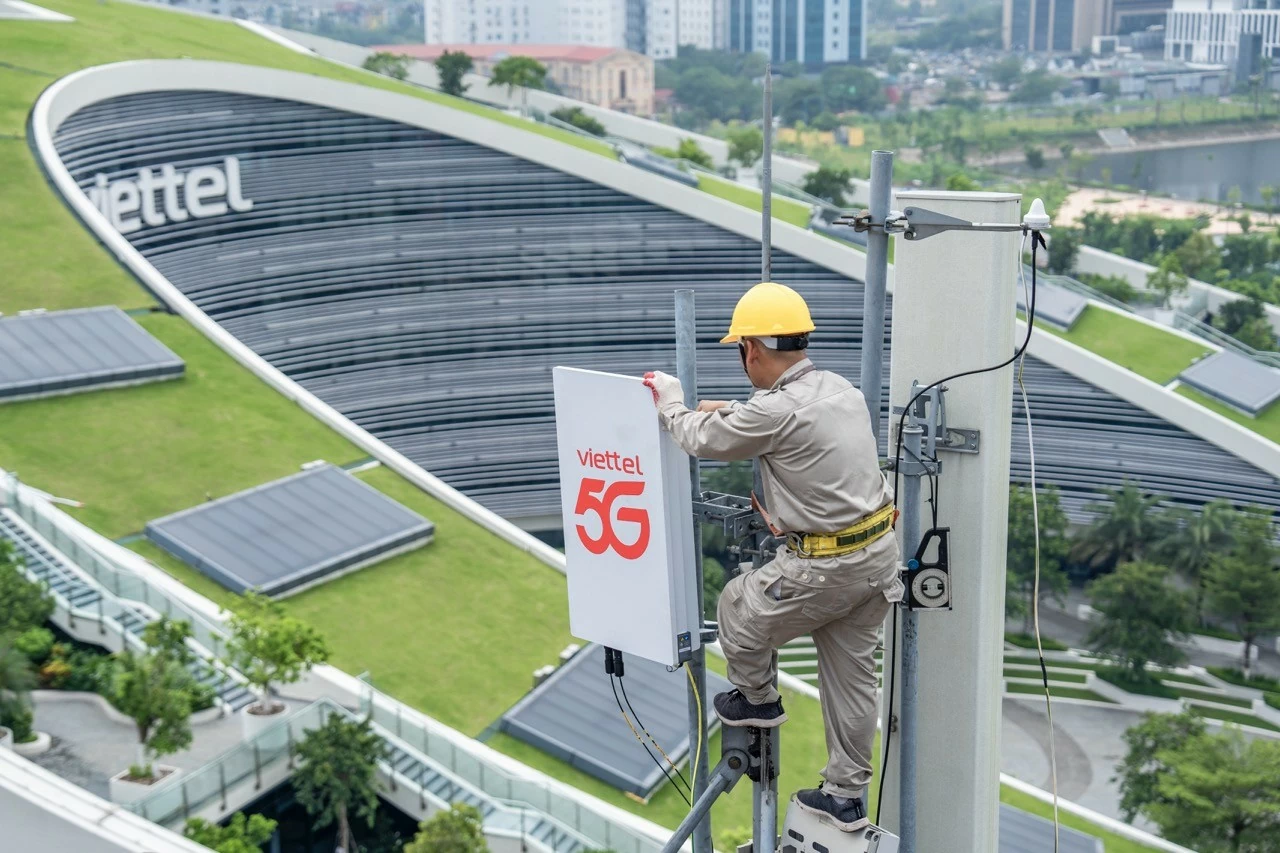 Chưa hết năm, Viettel đã vượt cam kết xây mới 20.000 trạm 5G với Chính phủ Chưa hết năm, Viettel đã vượt cam kết xây mới 20.000 trạm 5G với Chính phủ