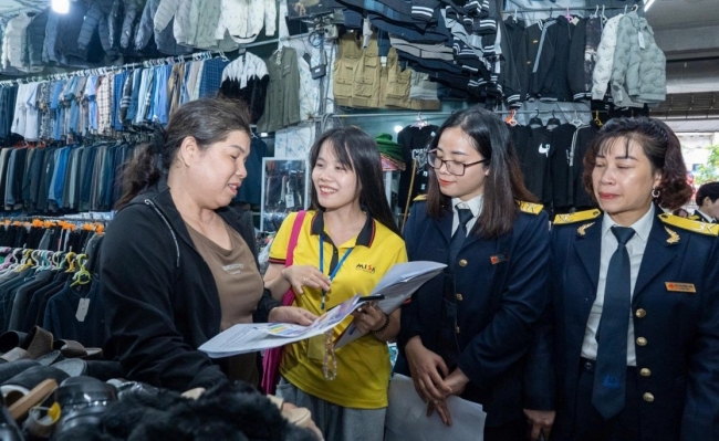 Hà Nội tiếp tục đồng hành, hướng dẫn hộ kinh doanh thực hiện tốt chính sách pháp luật thuế