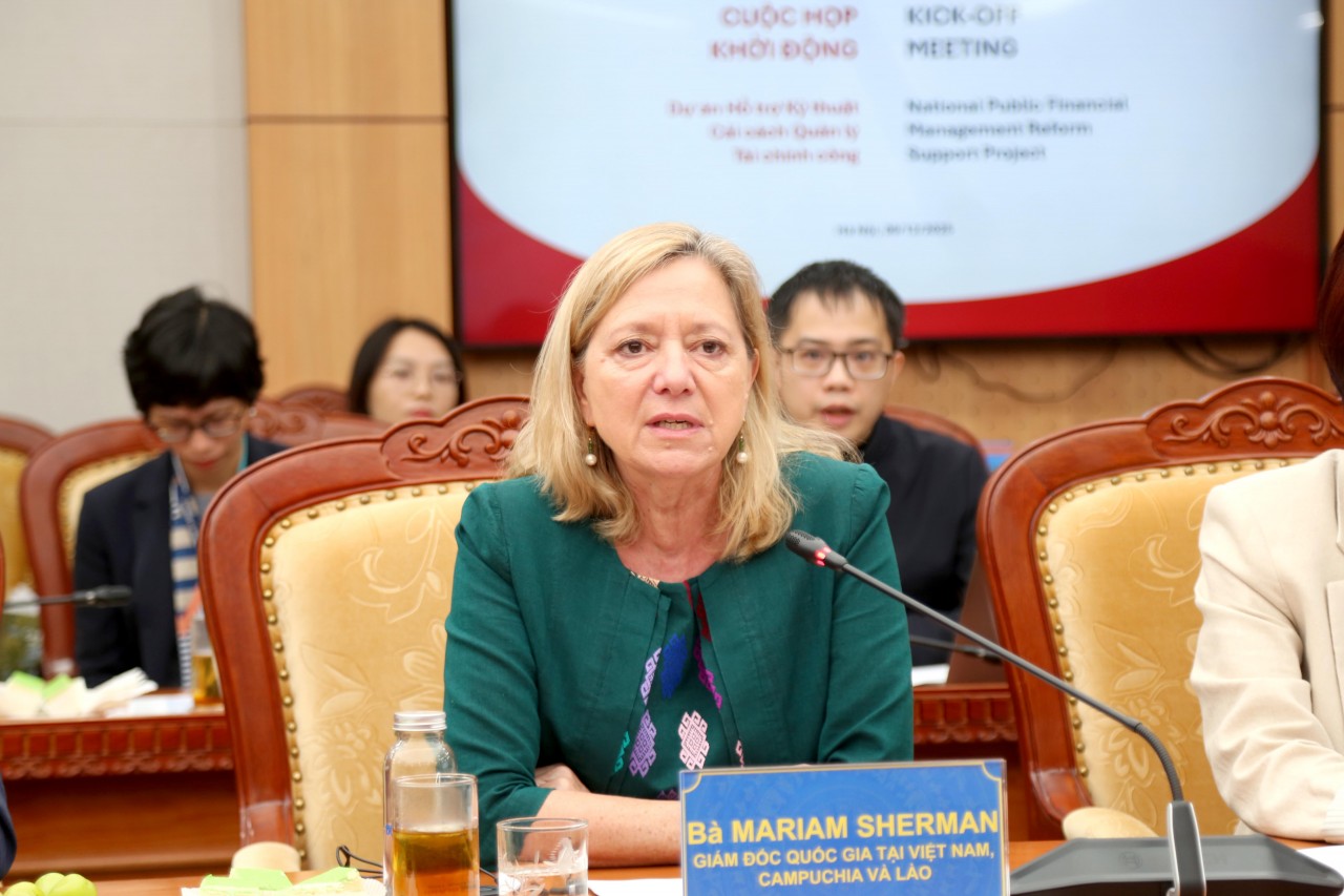 Bộ Tài chính và WB/SECO khởi động dự án cải cách quản lý tài chính công Bộ Tài chính và WB/SECO khởi động dự án cải cách quản lý tài chính công