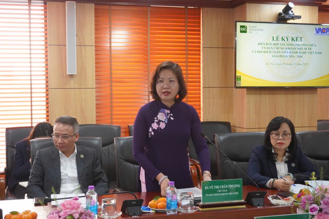 Ủy ban Chứng khoán Nhà nước hợp tác VACPA phát triển thị trường minh bạch và bền vững Ủy ban Chứng khoán Nhà nước hợp tác VACPA phát triển thị trường minh bạch và bền vững