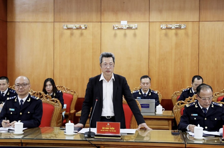 undefined Hải quan tháo gỡ điểm nghẽn thực hiện cửa khẩu thông minh tại Lạng Sơn