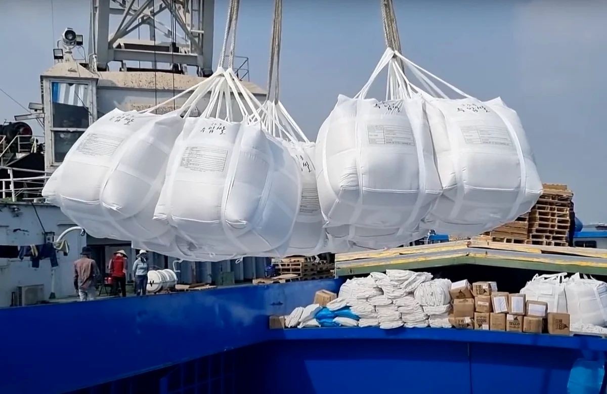 Xuất khẩu gạo giảm về lượng và giá trị trong 11 tháng