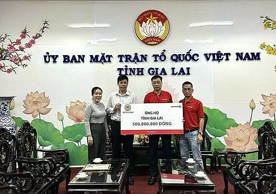 Vietlott ủng hộ 5 tỉnh, thành miền Trung khắc phục hậu quả lũ lụt