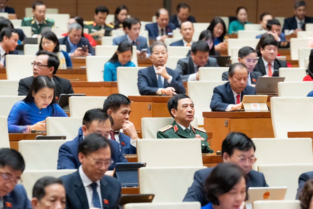 Quốc hội bế mạc Kỳ họp thứ 10, hoàn thành khối lượng công việc lập pháp lớn nhất từ trước đến nay Quốc hội bế mạc Kỳ họp thứ 10, hoàn thành khối lượng công việc lập pháp lớn nhất từ trước đến nay