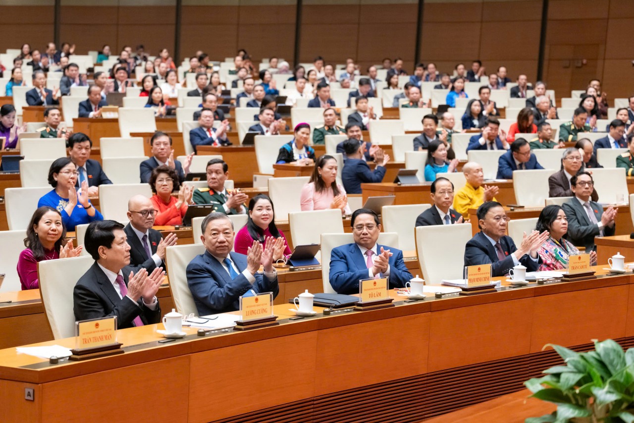 Quốc hội bế mạc Kỳ họp thứ 10, hoàn thành khối lượng công việc lập pháp lớn nhất từ trước đến nay Quốc hội bế mạc Kỳ họp thứ 10, hoàn thành khối lượng công việc lập pháp lớn nhất từ trước đến nay