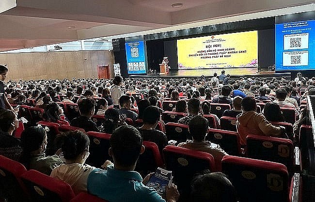 Thuế TP. Đà Nẵng giúp hộ kinh doanh tiếp cận mô hình kê khai thuế thuận lợi nhất Thuế TP. Đà Nẵng giúp hộ kinh doanh tiếp cận mô hình kê khai thuế thuận lợi nhất