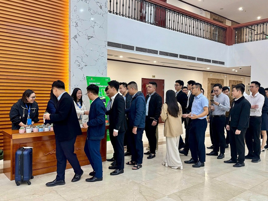 Đoàn Thanh niên Bộ Tài chính triển khai nhiệm vụ đầu nhiệm kỳ và lan tỏa hành động xanh Đoàn Thanh niên Bộ Tài chính triển khai nhiệm vụ đầu nhiệm kỳ và lan tỏa hành động xanh