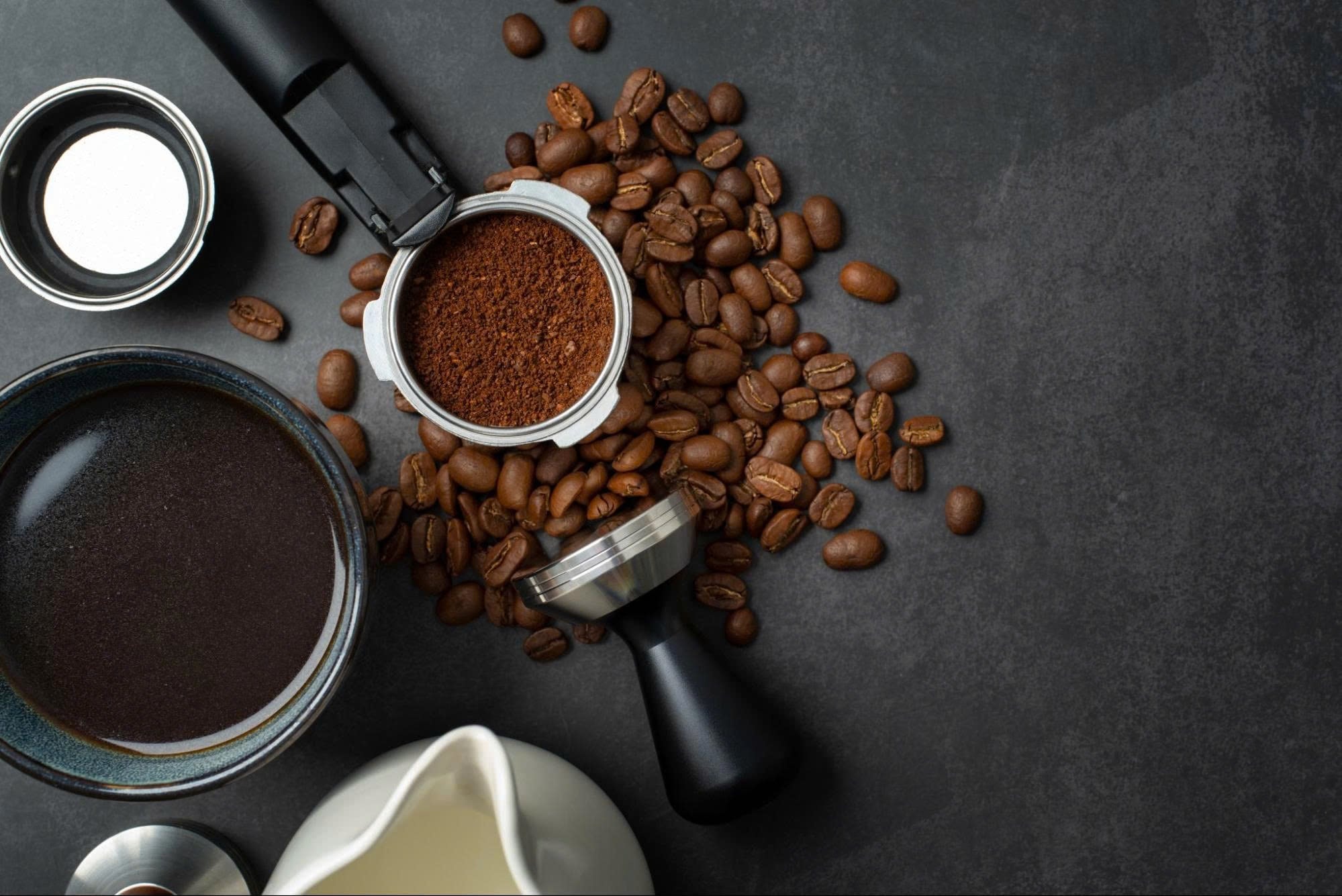 Giá cà phê hôm nay 12/12/2025: Giữ vững đà tăng nhẹ