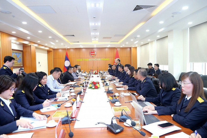 Vụ Thuế Lào khảo sát công tác quản lý thuế thu nhập cá nhân tại Thuế TP. Hải Phòng Vụ Thuế Lào khảo sát công tác quản lý thuế thu nhập cá nhân tại Thuế TP. Hải Phòng