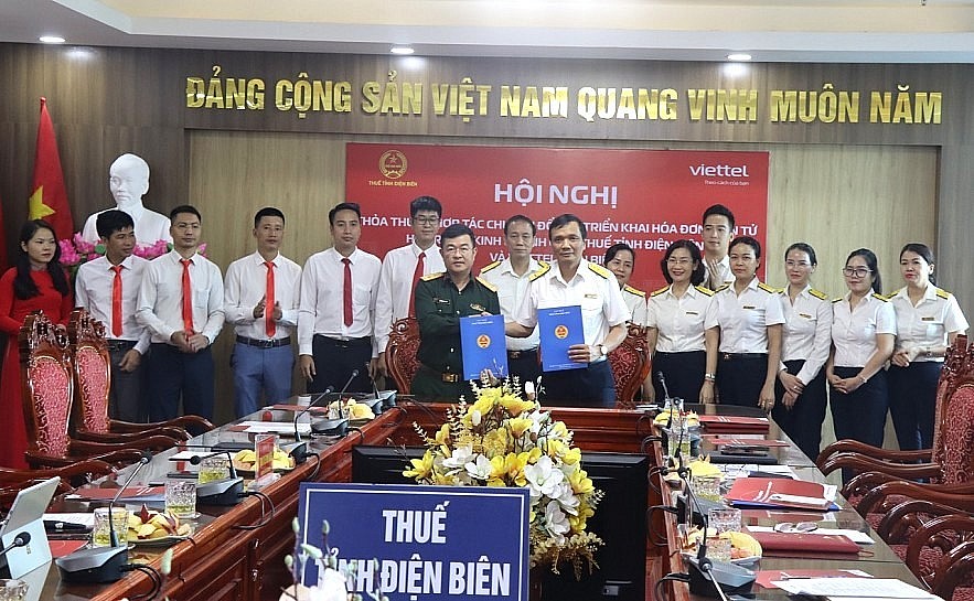 Thuế tỉnh Điện Biên hoàn thành chiến dịch 30 ngày chuyển đổi hộ kinh doanh sang kê khai thuế Thuế tỉnh Điện Biên hoàn thành chiến dịch 30 ngày chuyển đổi hộ kinh doanh sang kê khai thuế