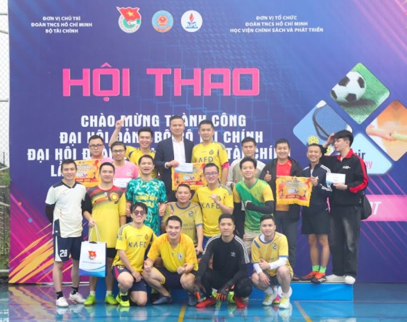 soi noi hoi thao thanh nien bo tai chinh trong chuoi hoat dong chao mung dai hoi