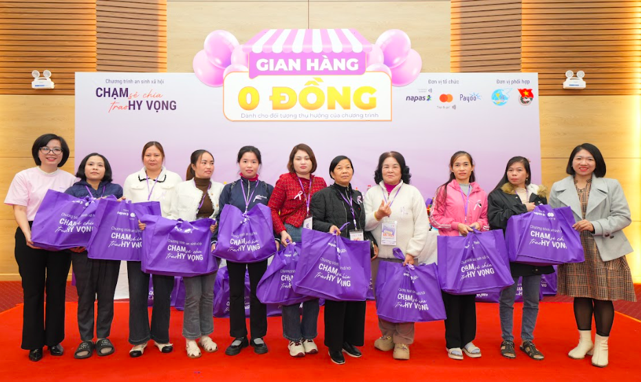 Hàng nghìn phụ nữ yếu thế được tiếp cận tầm soát ung thư sớm Hàng nghìn phụ nữ yếu thế được tiếp cận tầm soát ung thư sớm