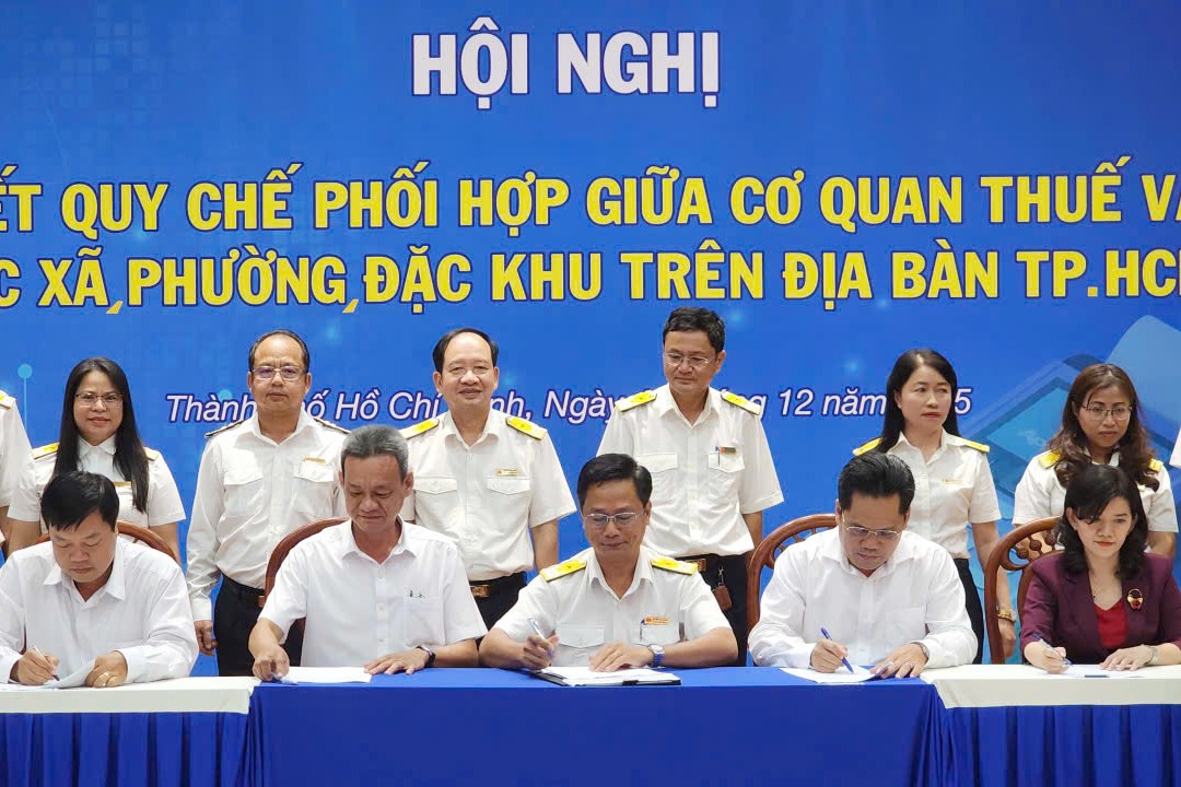 Thuế TP. Hồ Chí Minh phối hợp cùng chính quyền cơ sở tăng cường công tác quản lý thuế Thuế TP. Hồ Chí Minh phối hợp cùng chính quyền cơ sở tăng cường công tác quản lý thuế