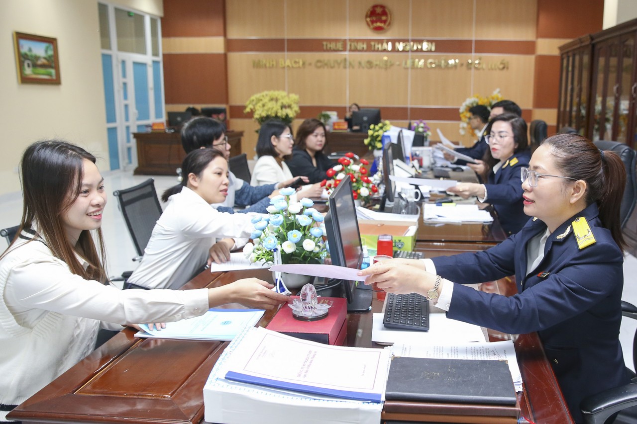 Thuế tỉnh Thái Nguyên quyết tâm về đích sớm chuyển đổi mô hình từ thuế khoán sang kê khai Thuế tỉnh Thái Nguyên quyết tâm về đích sớm chuyển đổi mô hình từ thuế khoán sang kê khai