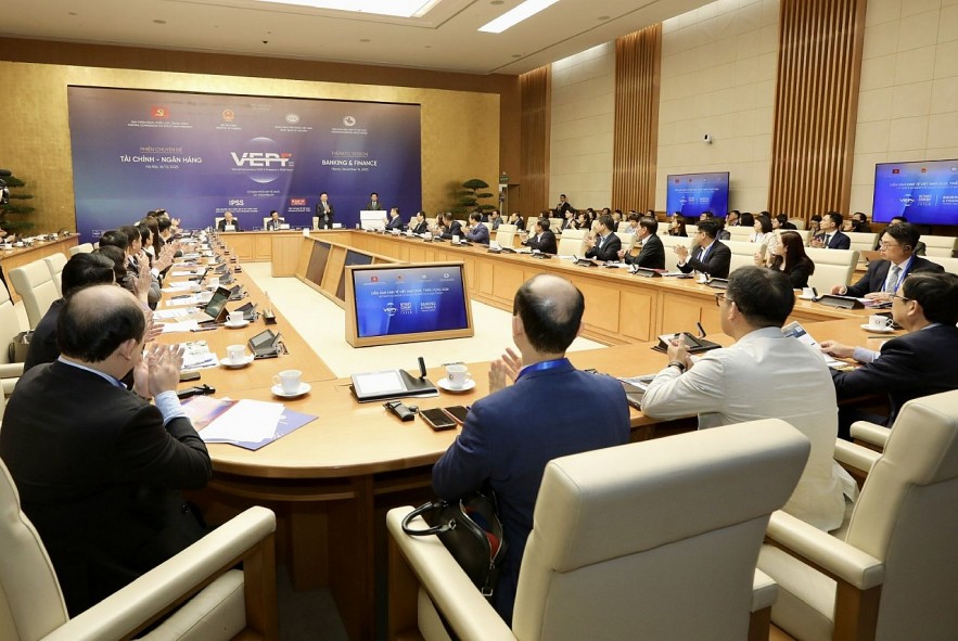 Đổi mới mạnh mẽ tư duy huy động và sử dụng nguồn lực tài chính Đổi mới mạnh mẽ tư duy huy động và sử dụng nguồn lực tài chính