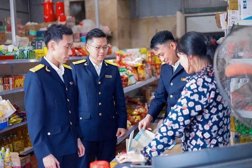 Thuế tỉnh Lai Châu đồng hành cùng hộ kinh doanh chuyển đổi từ thuế khoán sang kê khai Thuế tỉnh Lai Châu chủ động nhiều giải pháp hỗ trợ hộ kinh doanh chuyển đổi từ thuế khoán sang kê khai