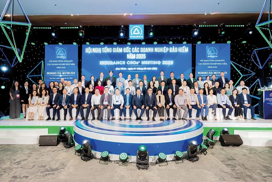 Kiến tạo niềm tin, thúc đẩy thị trường phát triển bền vững