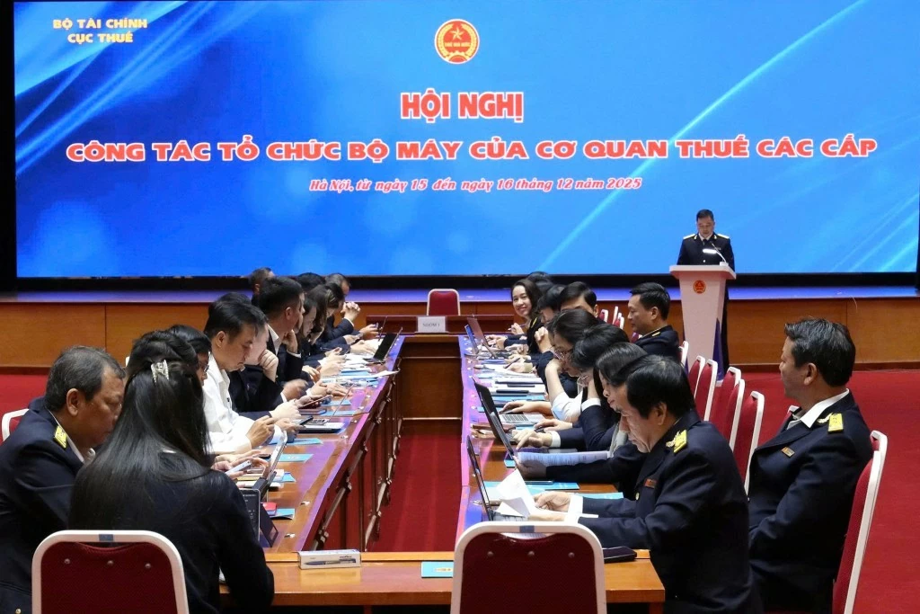 Rà soát, sửa đổi chức năng, nhiệm vụ đáp ứng yêu cầu quản lý thuế theo bộ máy mới Rà soát, sửa đổi chức năng, nhiệm vụ đáp ứng yêu cầu quản lý thuế theo bộ máy mới
