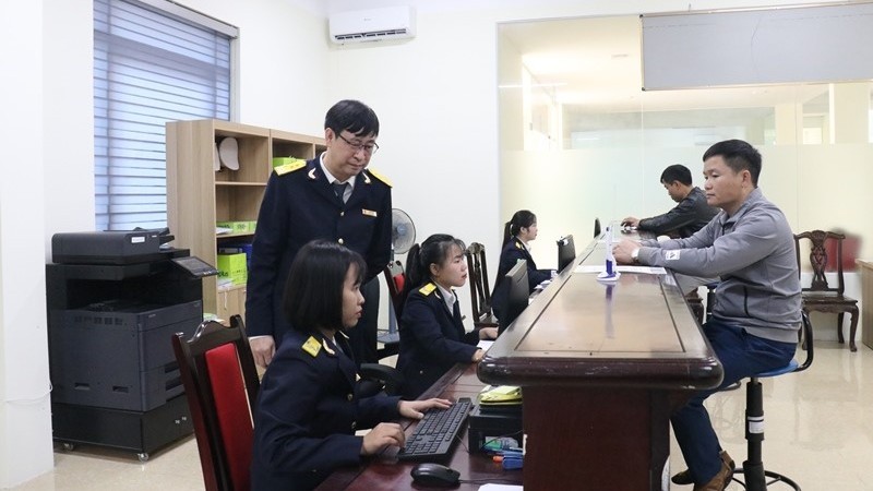 Thuế cơ sở 13 tỉnh Phú Thọ thu ngân sách về đích sớm