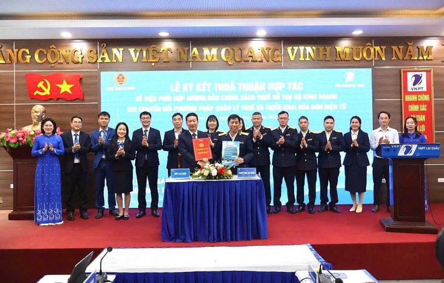 Thuế tỉnh Lai Châu hợp tác với VNPT Lai Châu thúc đẩy hộ kinh doanh chuyển đổi số Thuế tỉnh Lai Châu hợp tác với VNPT Lai Châu thúc đẩy hộ kinh doanh chuyển đổi số