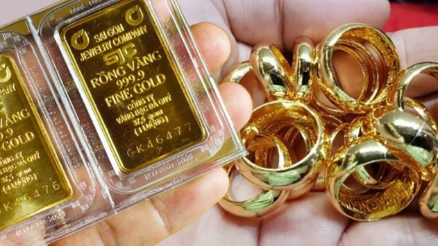 Giá vàng hôm nay (18/12): Thế giới và trong nước bật tăng mạnh