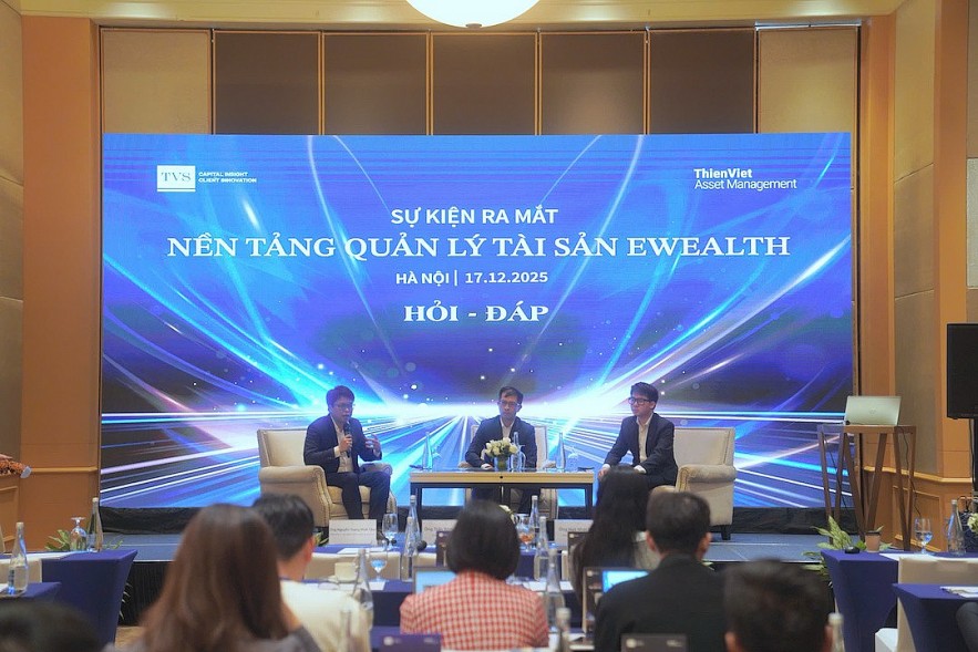 TVS ra mắt nền tảng quản lý tài sản eWealth, tích hợp công cụ AI hỗ trợ TVS ra mắt nền tảng quản lý tài sản eWealth, tích hợp công cụ AI hỗ trợ