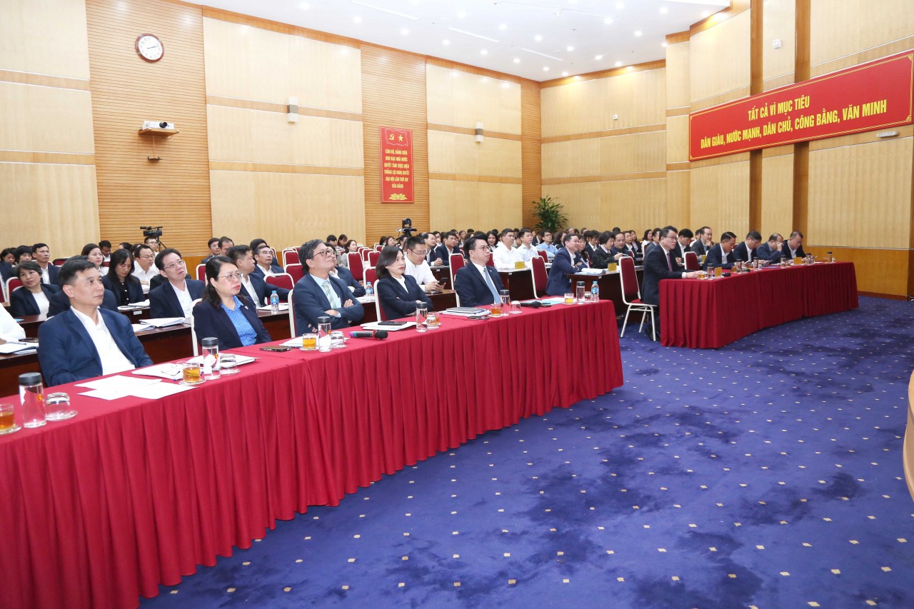 Kho bạc Nhà nước quản lý ngân quỹ nhà nước tập trung, thống nhất trong toàn hệ thống Kho bạc Nhà nước quản lý ngân quỹ nhà nước tập trung, thống nhất trong toàn hệ thống