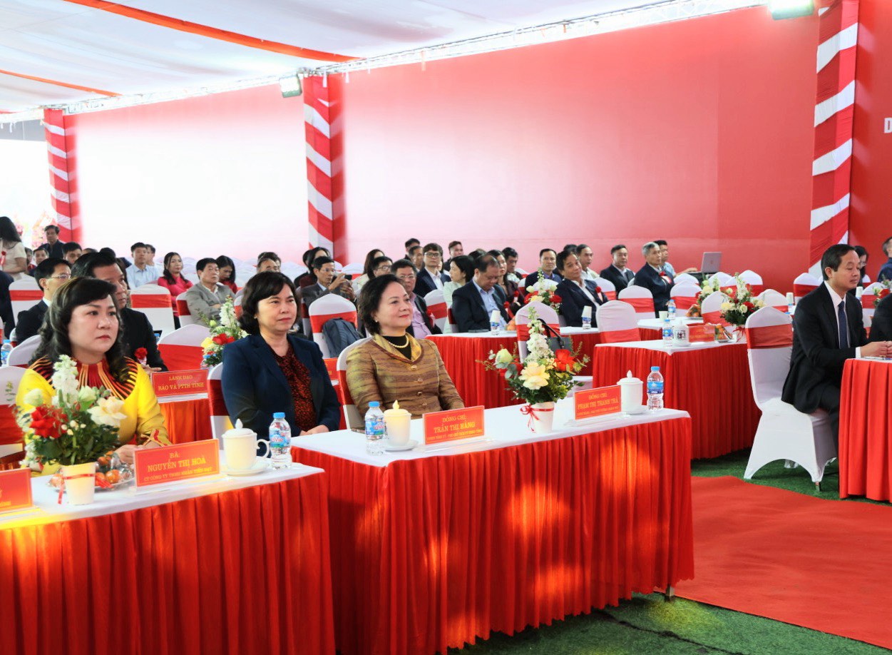 CẬP NHẬT: Thủ tướng Chính phủ và Chủ tịch Quốc hội dự lễ khởi công, khánh thành 234 dự án lớn trên cả nước- Ảnh 10. CẬP NHẬT: Thủ tướng Chính phủ và Chủ tịch Quốc hội dự lễ khởi công, khánh thành 234 dự án lớn trên cả nước- Ảnh 10.