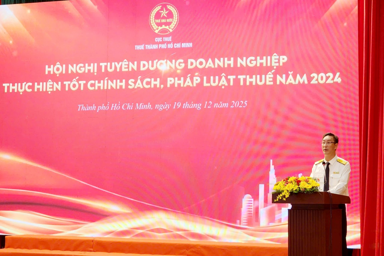 Thuế TP. Hồ Chí Minh tuyên dương 262 doanh nghiệp tiêu biểu, chấp hành tốt chính sách pháp luật Thuế TP. Hồ Chí Minh tuyên dương 262 doanh nghiệp tiêu biểu, chấp hành tốt chính sách pháp luật