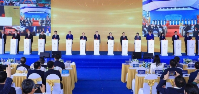 Khởi công Dự án Đầu tư xây dựng Trục đại lộ cảnh quan sông Hồng