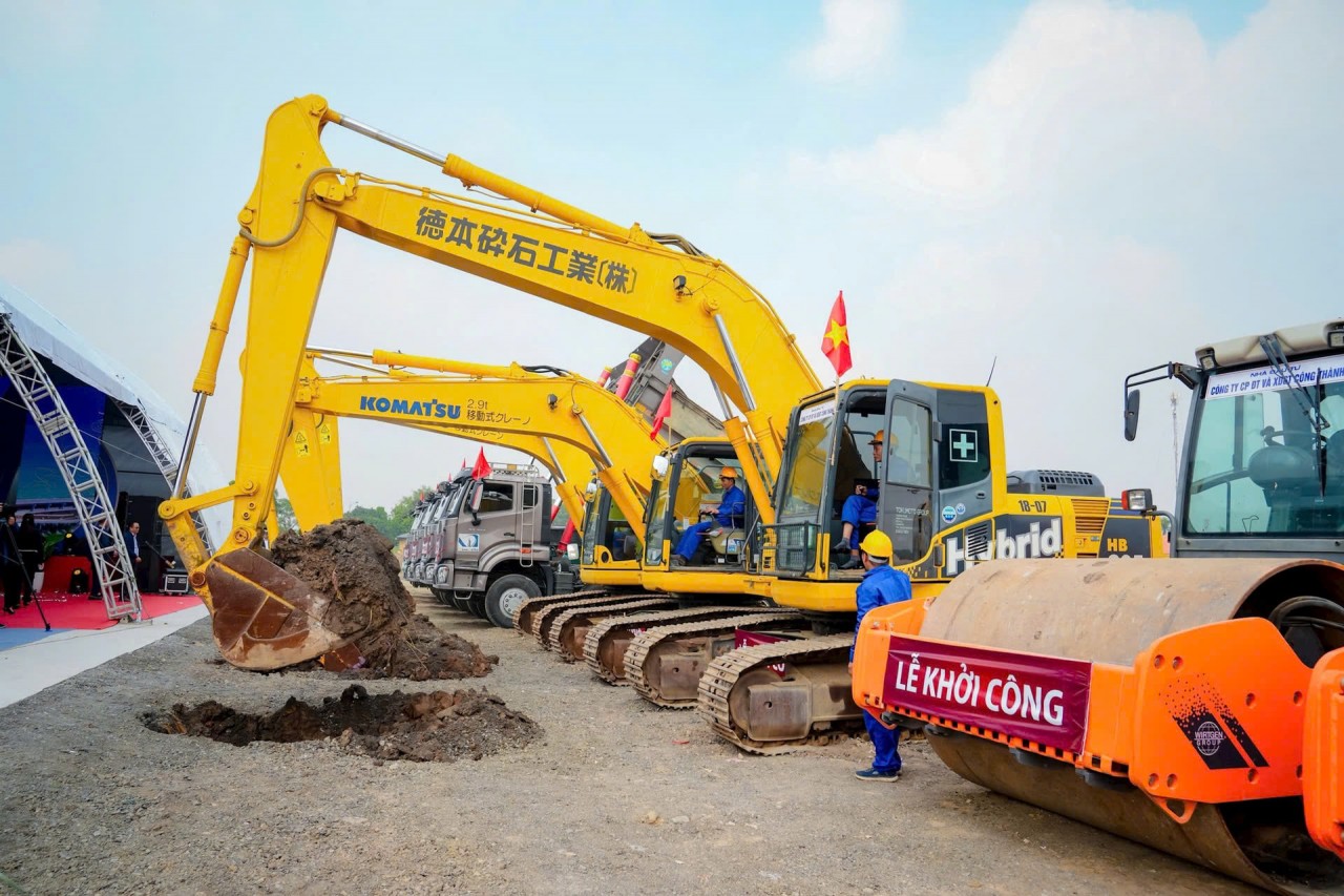 Khởi công Dự án tuyến đường kết nối sân bay Gia Bình với Thủ đô Hà Nội Khởi công Dự án tuyến đường kết nối sân bay Gia Bình với Thủ đô Hà Nội