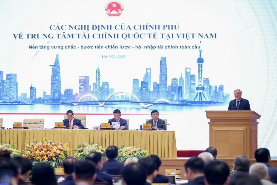 8 Nghị định tạo khung pháp lý vượt trội cho trung tâm tài chính quốc tế 8 Nghị định tạo khung pháp lý vượt trội cho trung tâm tài chính quốc tế