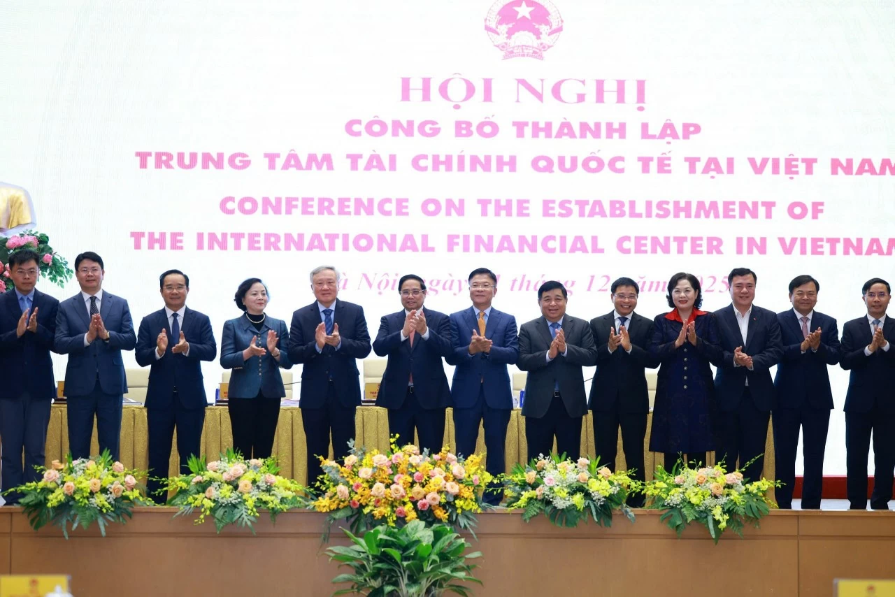 8 Nghị định tạo khung pháp lý vượt trội cho trung tâm tài chính quốc tế 8 Nghị định tạo khung pháp lý vượt trội cho trung tâm tài chính quốc tế