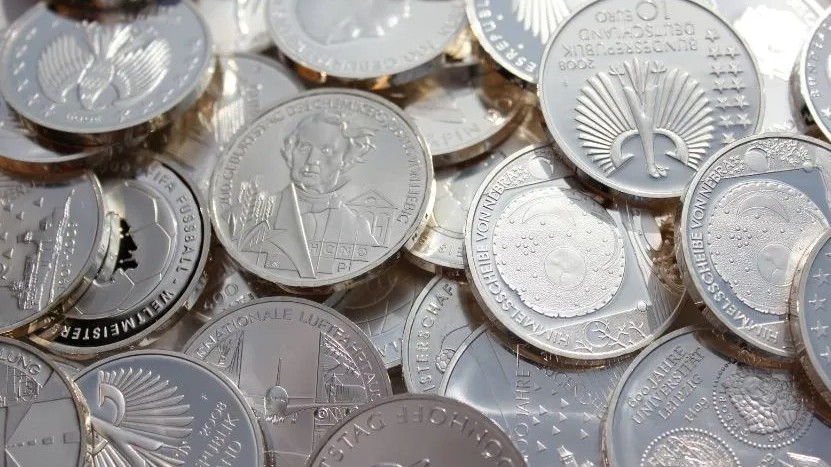 Ngày 22/12: Giá bạc Phú Quý ổn định, các thương hiệu khác tăng mạnh