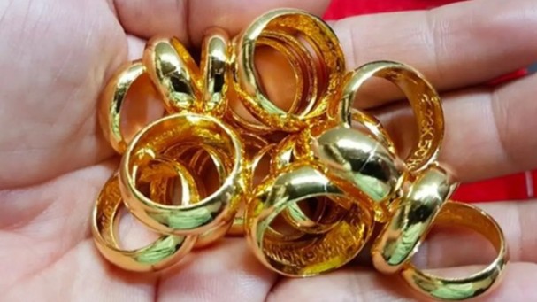 Giá vàng hôm nay (22/12): Xu hưởng giảm