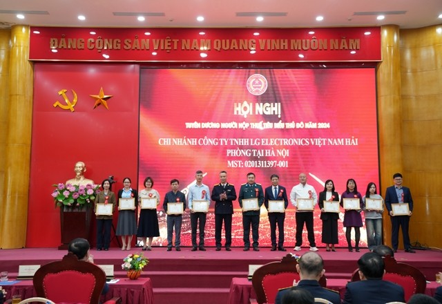 Hà Nội tuyên dương 170 doanh nghiệp, người nộp thuế tuân thủ tốt pháp luật thuế