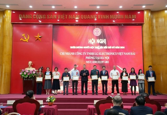 Hà Nội tuyên dương 170 doanh nghiệp, người nộp thuế tuân thủ tốt pháp luật thuế