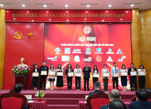 Hà Nội tuyên dương 170 doanh nghiệp, người nộp thuế tuân thủ tốt pháp luật thuế