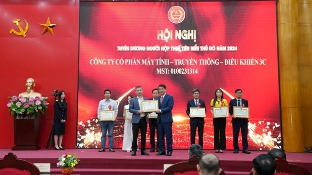 Hà Nội tuyên dương 170 doanh nghiệp, người nộp thuế tuân thủ tốt pháp luật thuế