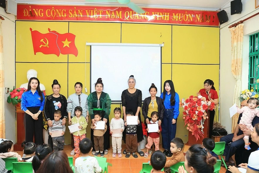 Tuổi trẻ Vụ I, Bộ Tài chính tri ân lịch sử, sẻ chia với học sinh vùng khó khăn tại Điện Biên