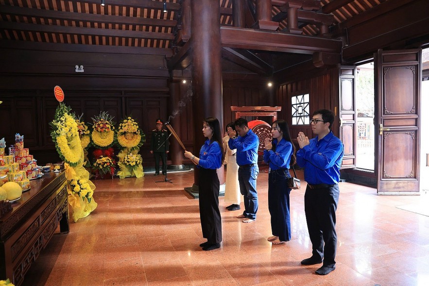 Tuổi trẻ Vụ I, Bộ Tài chính tri ân lịch sử, sẻ chia với học sinh vùng khó khăn tại Điện Biên