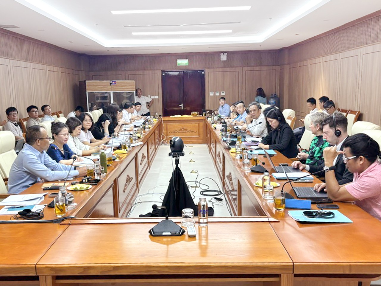 Bộ Tài chính và Ngân hàng Thế giới ký 2 Hiệp định vay trị giá 144,97 triệu USD