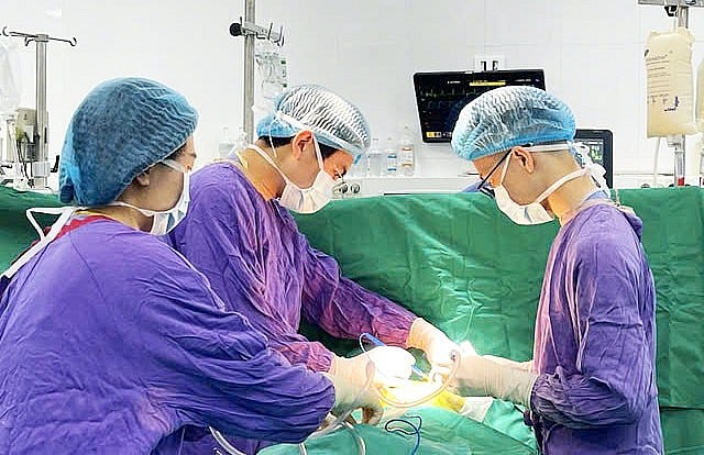 Hà Nội: Quỹ BHYT chi trả mỗi tháng 11,9 triệu đồng thuốc chống thải ghép cho một bệnh nhân ghép tạng