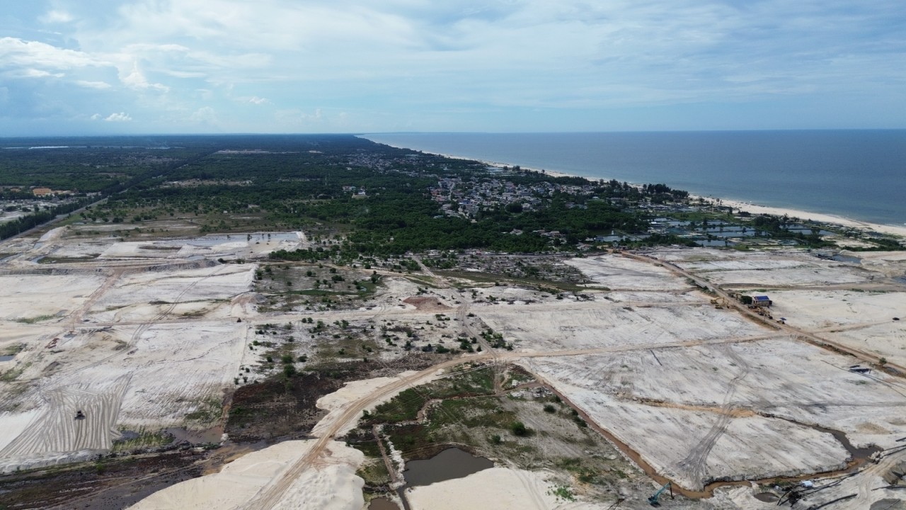 Khu vực dự án Khu bến cảng Mỹ Thuỷ và các dự án trọng điểm tại Khu kinh tế Đông Nam Quảng Trị. Ảnh: Ngọc Tân