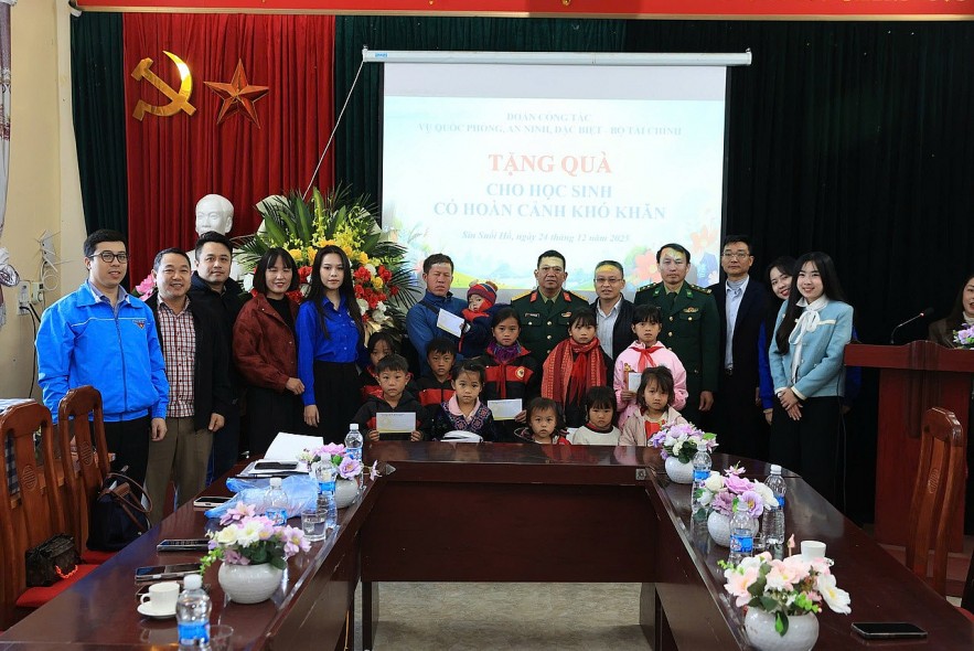 Chi đoàn Vụ I, Bộ Tài chính lan tỏa tinh thần sẻ chia nơi vùng cao Lai Châu