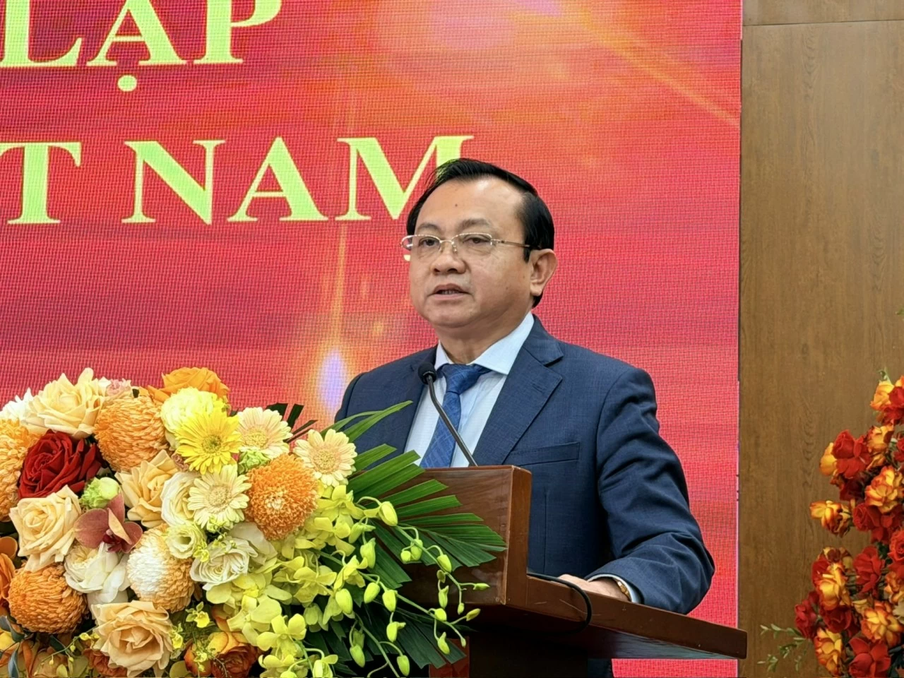 "Cánh tay" nối dài của Bộ Tài chính trong việc tổ chức, xây dựng, phát triển nghề thẩm định giá "Cánh tay" nối dài của Bộ Tài chính trong việc tổ chức, xây dựng, phát triển nghề thẩm định giá