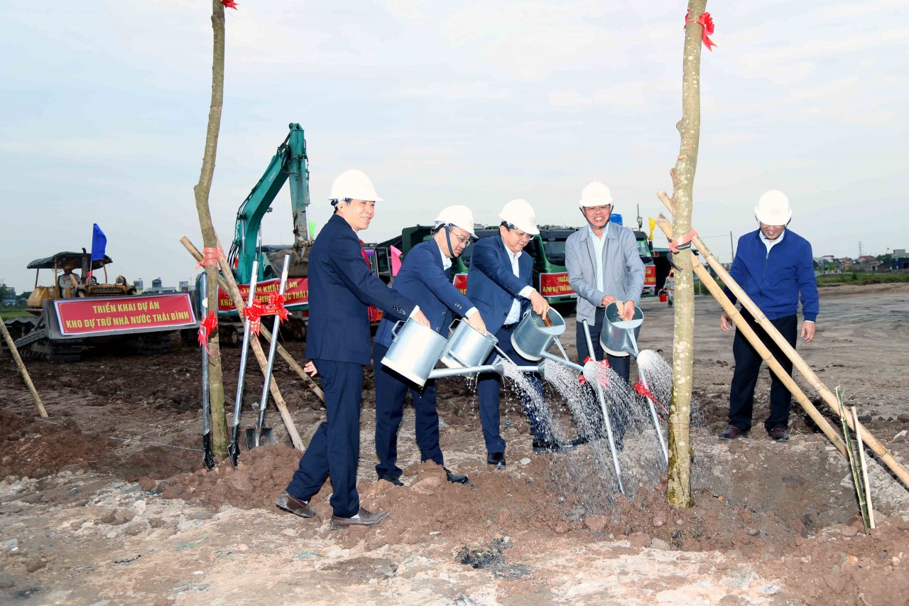 Triến khai xây dựng Dự án Kho dự trữ Thái Bình